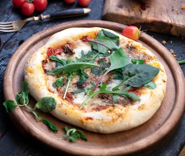 Mushroom Flatbread with Arugula and Roasted Heirloom Tomato Sauce &ndash; Tomato Bliss