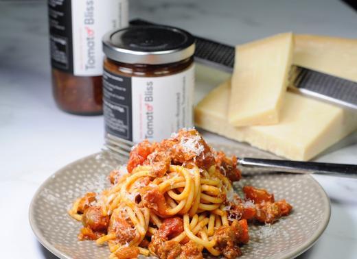 Quick Weeknight Vegetarian Bolognese-Tomato Bliss